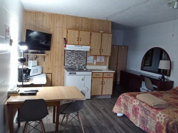 Motel Lennoxville image 22